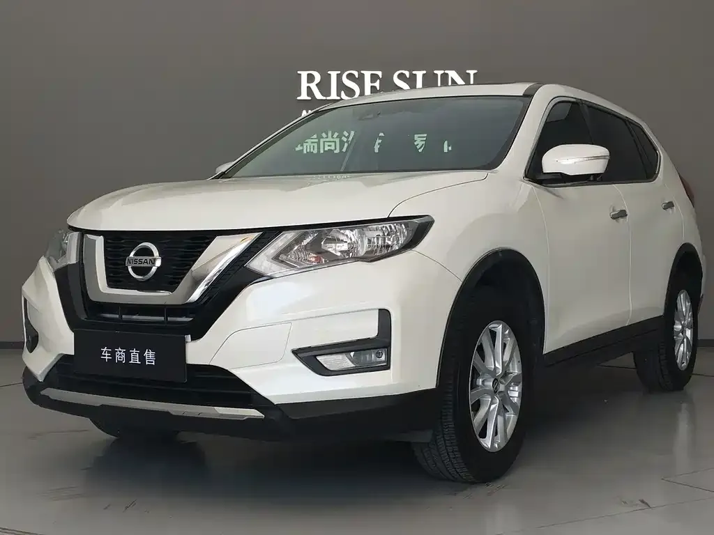 Nissan X-Trail — фото 1