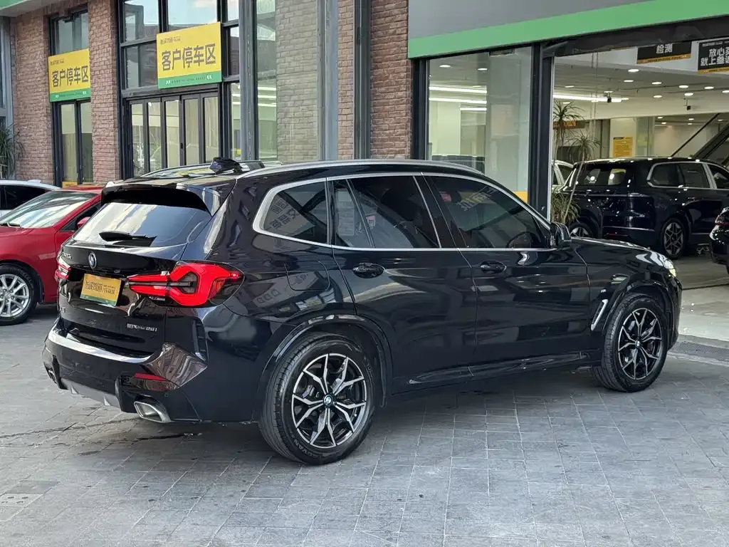 BMW X3 — фото 9