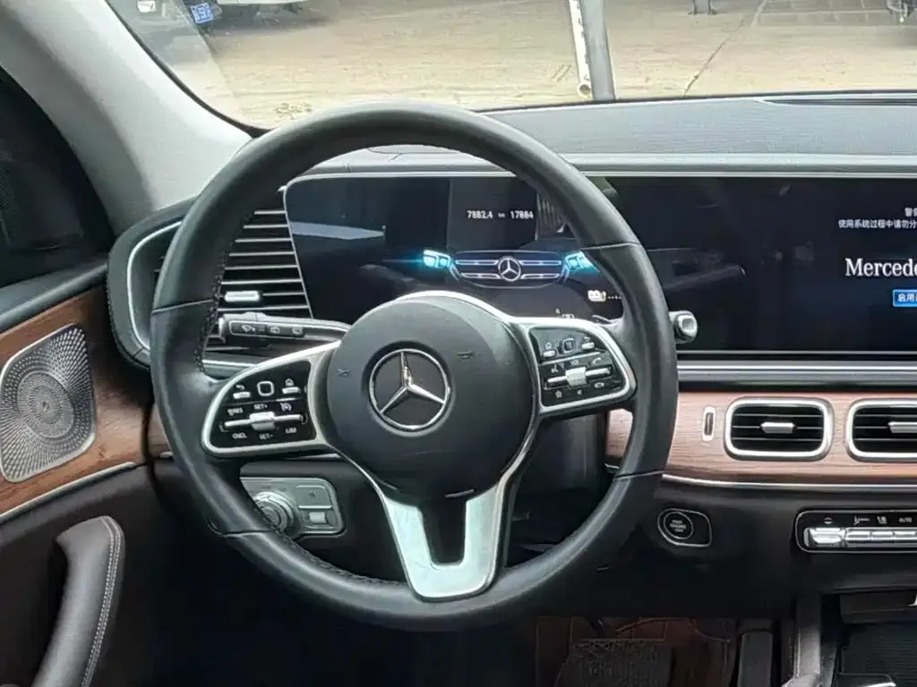 Mercedes-Benz GLE New Energy — фото 7