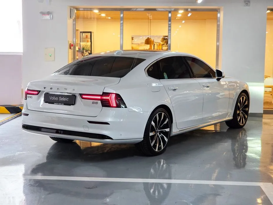 Volvo S90 — фото 6