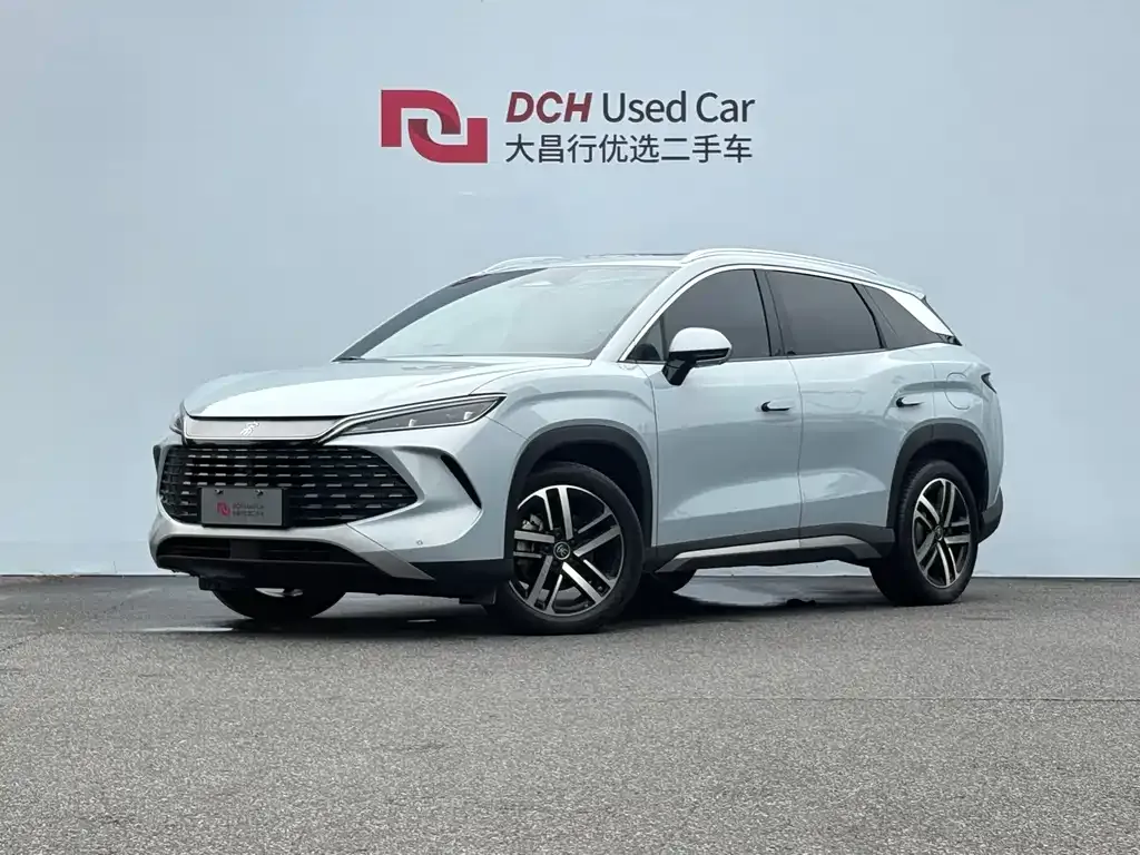 BYD L DM-i — фото 1