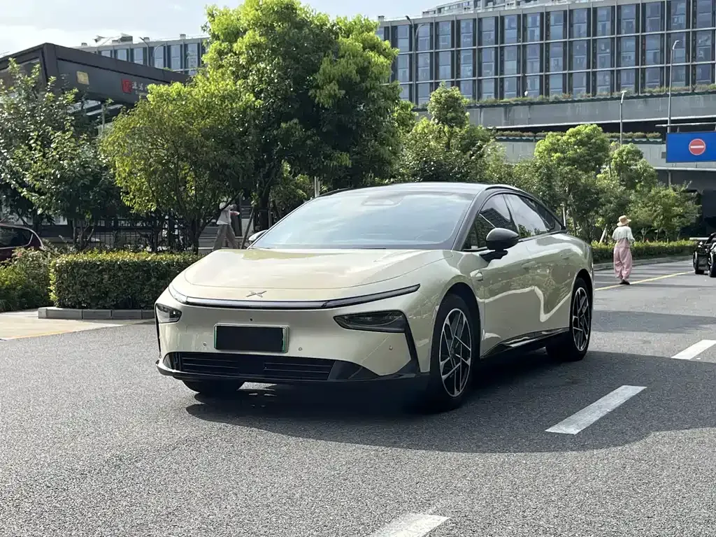 XPeng P7+ — фото 1