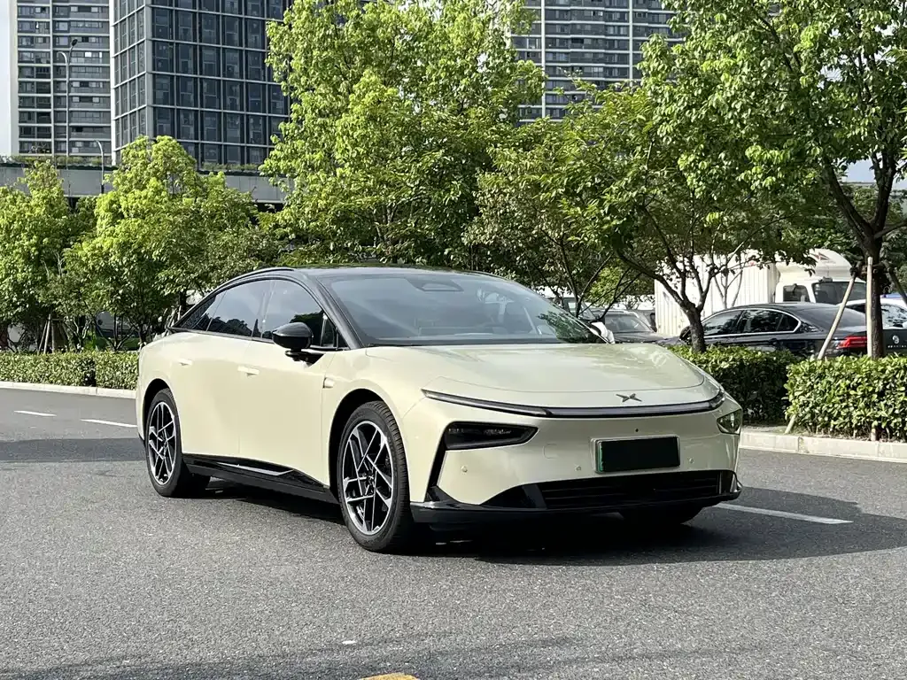 XPeng P7+ — фото 10