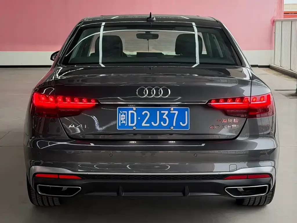 Audi A4L — фото 4