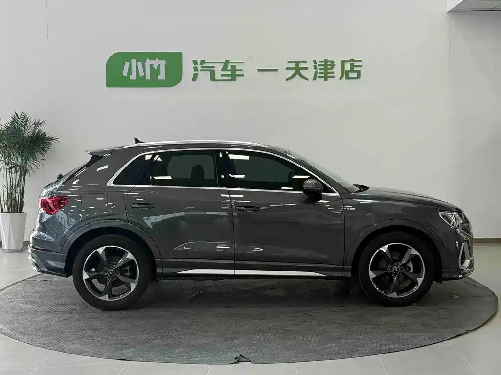 Audi Q3 — фото 9