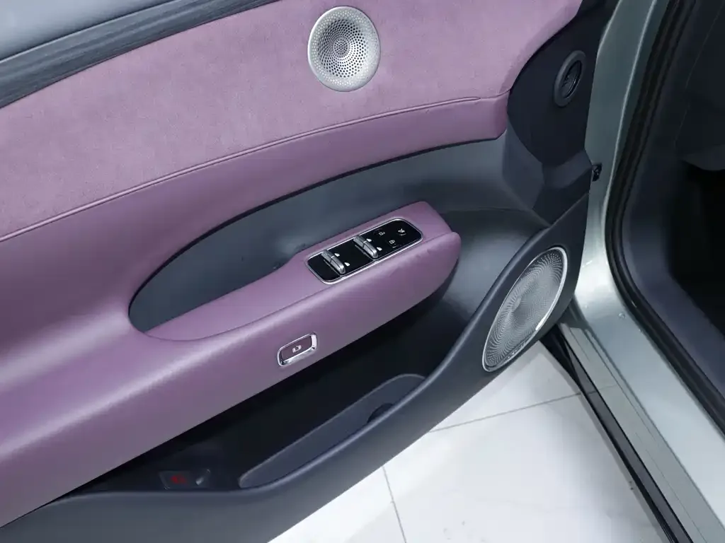 VOYAH FREE — фото 3