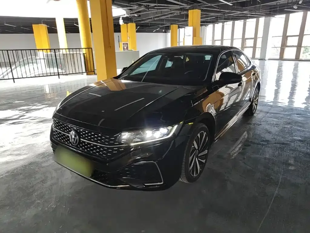 Volkswagen Passat — фото 10
