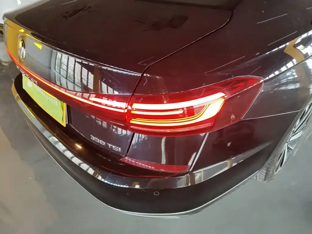 Volkswagen Passat — фото 3