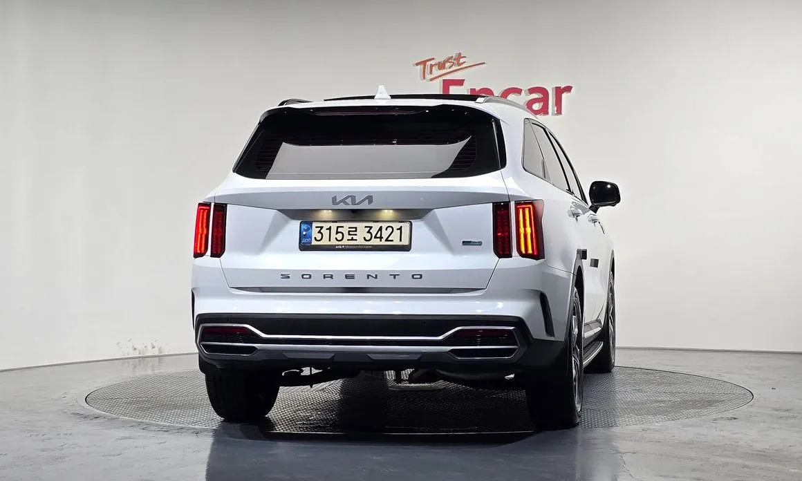 Kia Sorento — фото 10