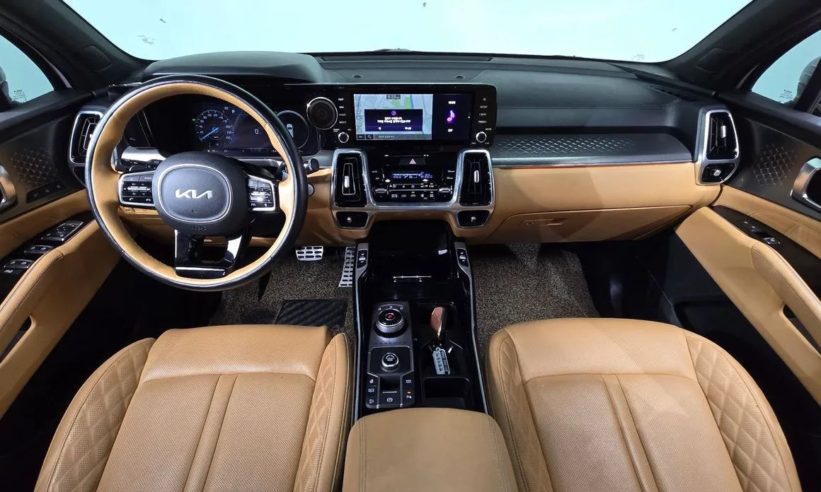 Kia Sorento — фото 7