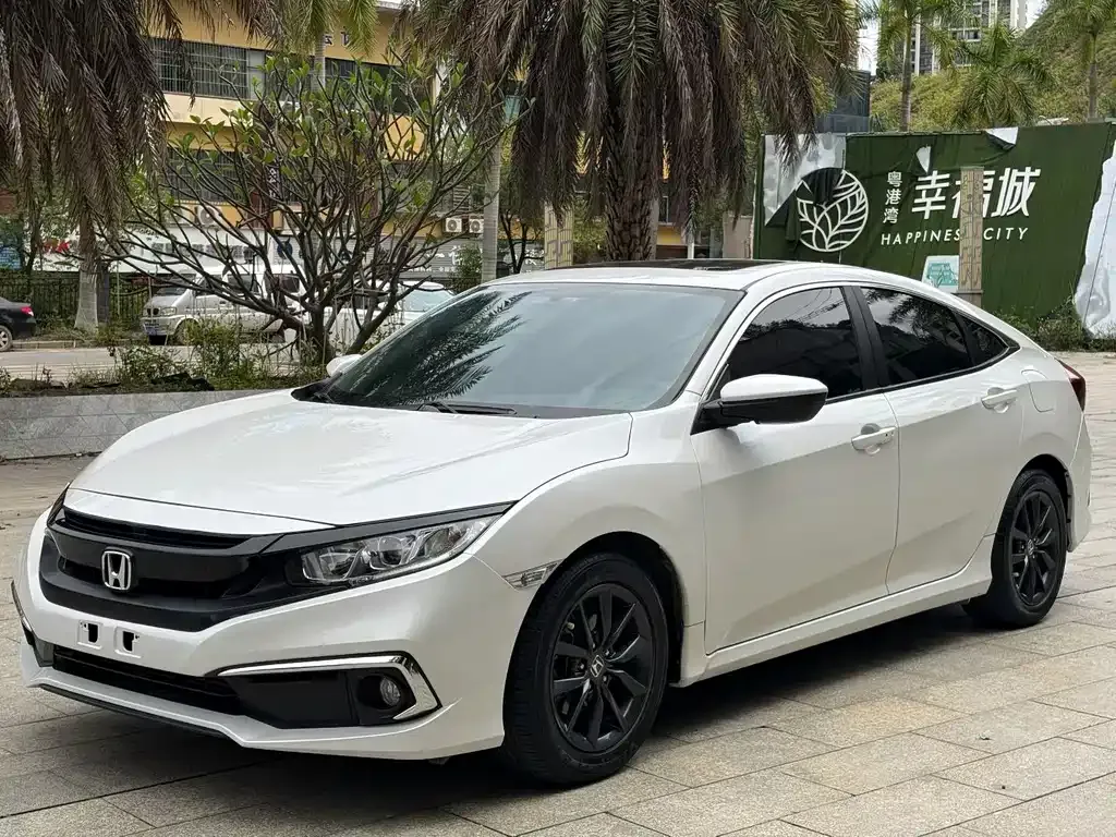 Honda Civic — фото 1