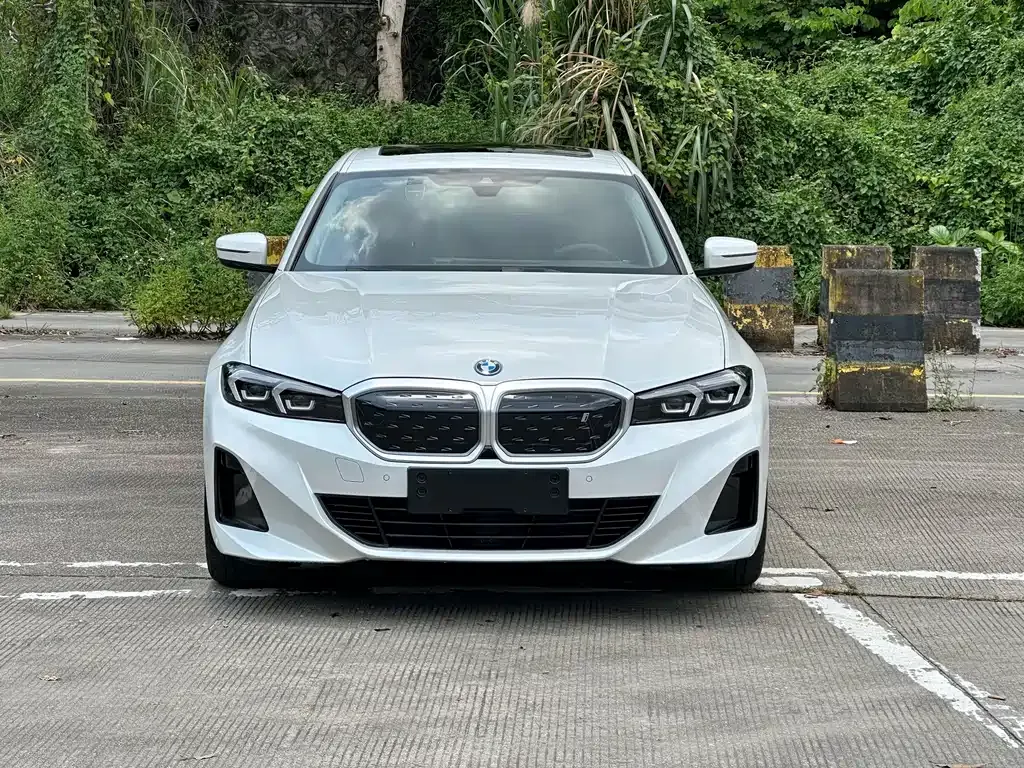 BMW i3 — фото 9