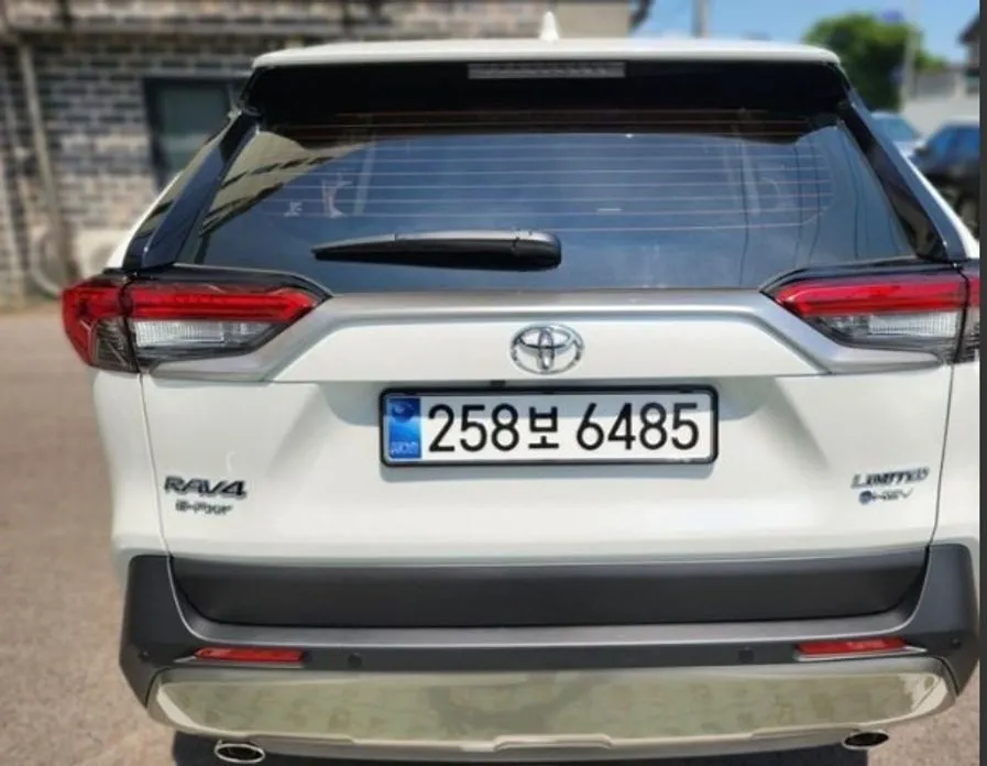 Toyota RAV4 — фото 2