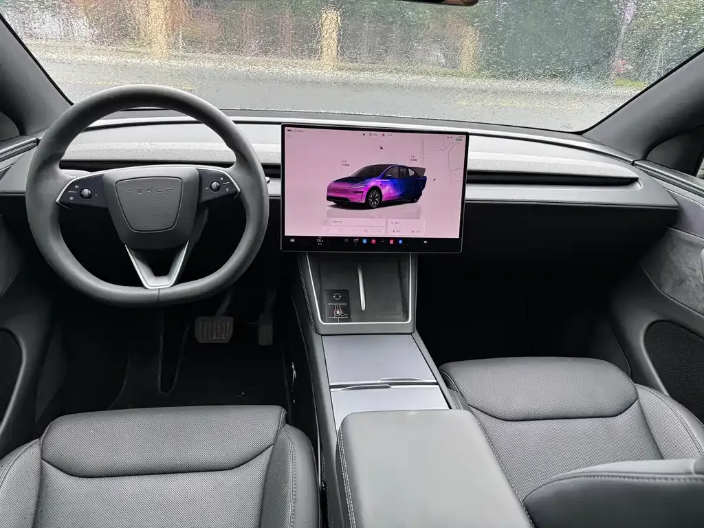 Tesla Model Y L — фото 6