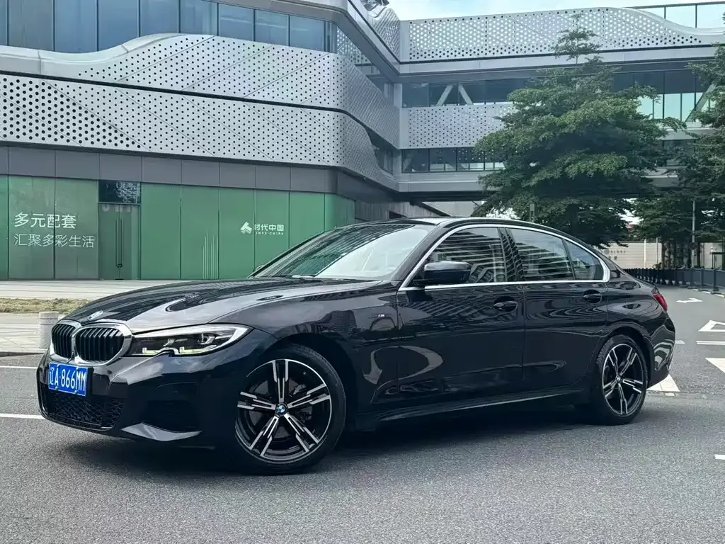 BMW 3 Series — фото 1