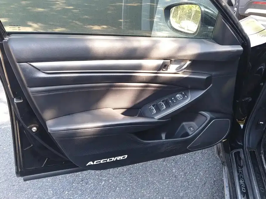 Honda Accord — фото 4