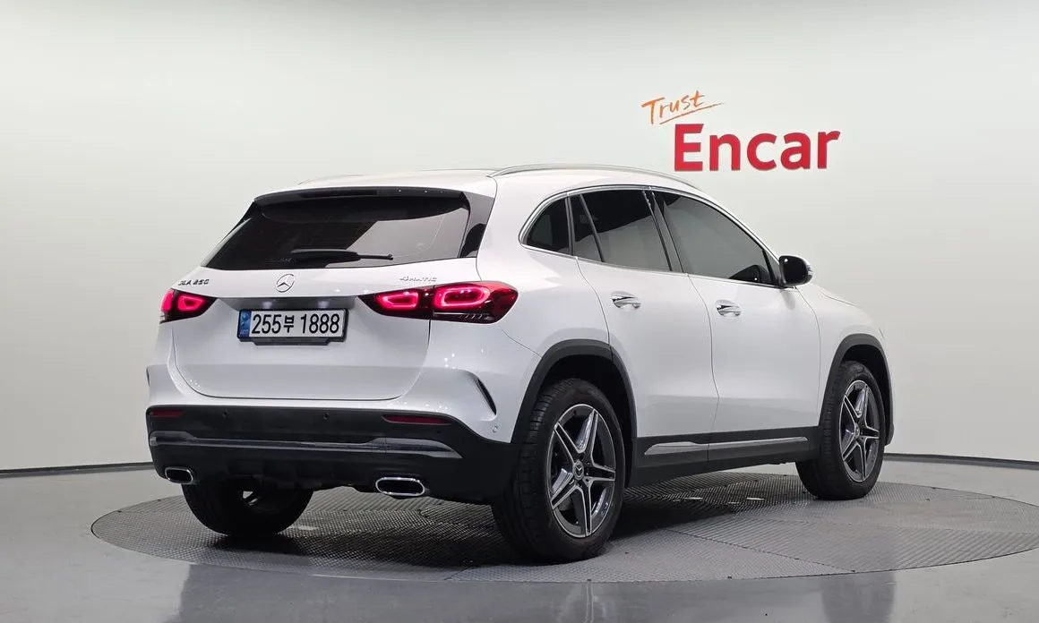 Mercedes-Benz GLA-Class — фото 2