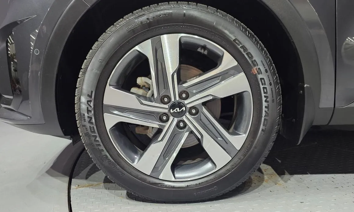 Kia Sorento — фото 6