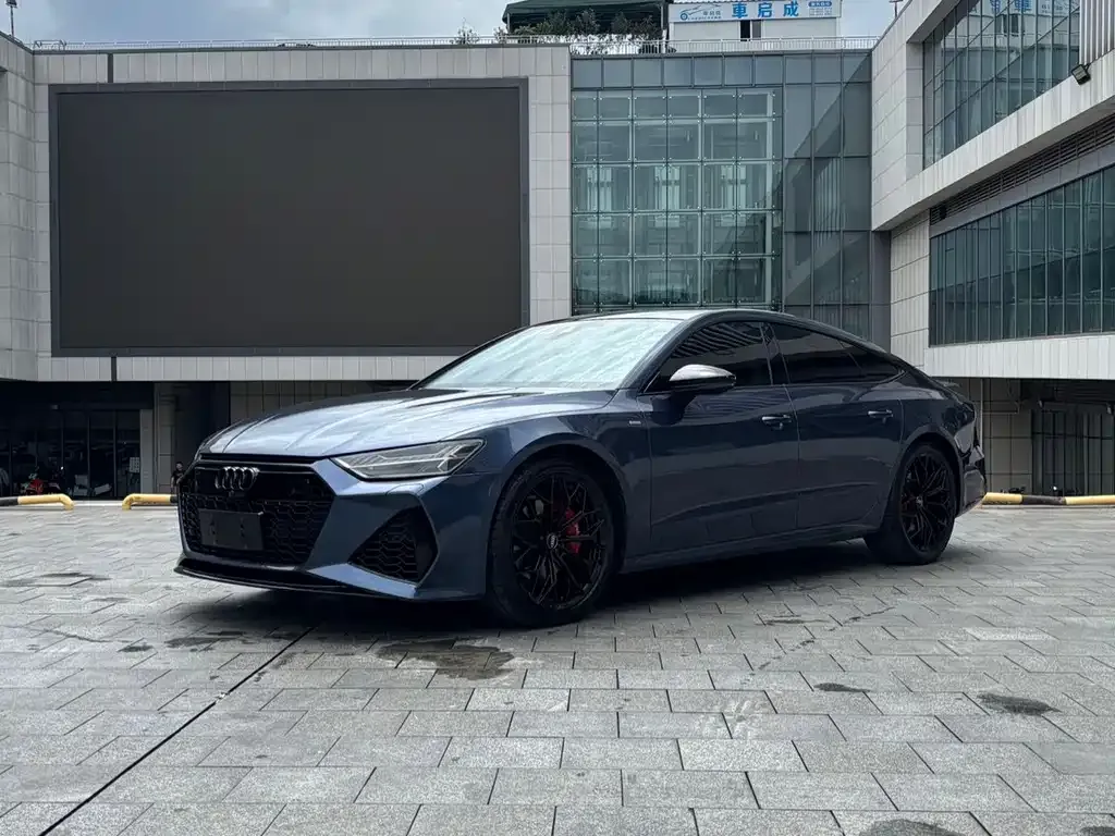 Audi A7 — фото 1