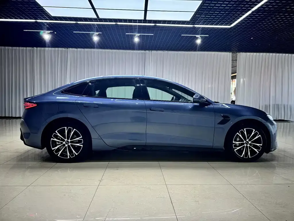 BYD Seal — фото 4