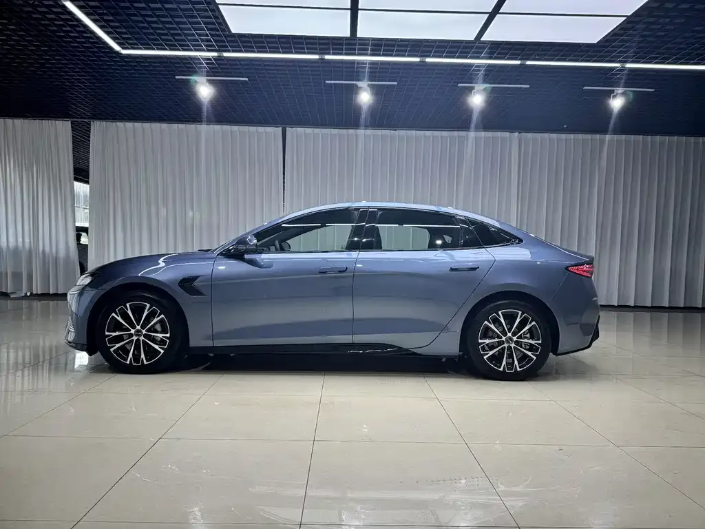 BYD Seal — фото 6