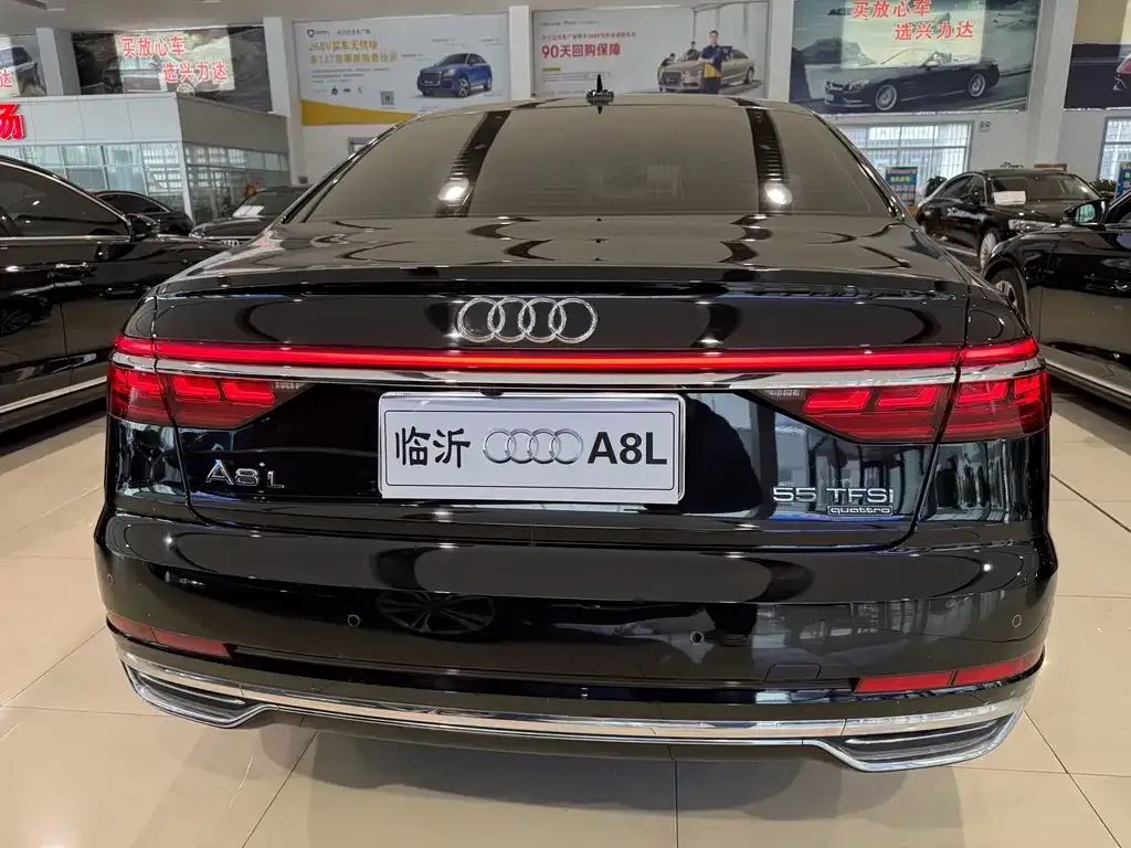 Audi A8 — фото 3