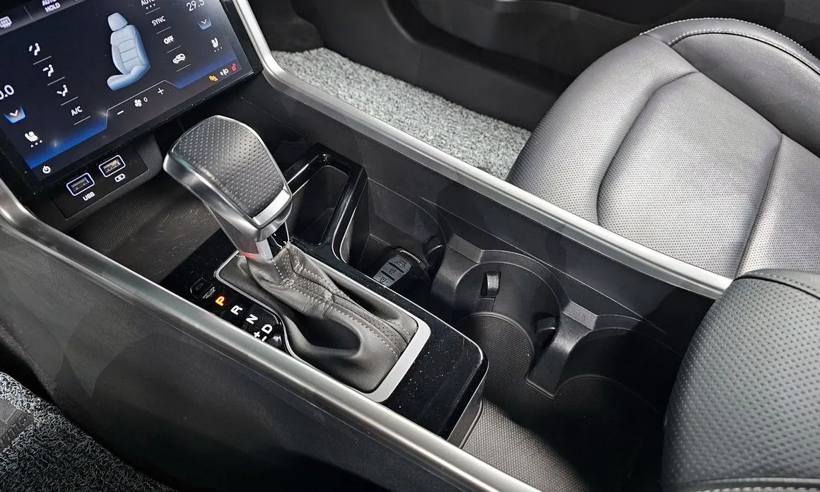 KG Mobility (Ssangyong) Torres — фото 6