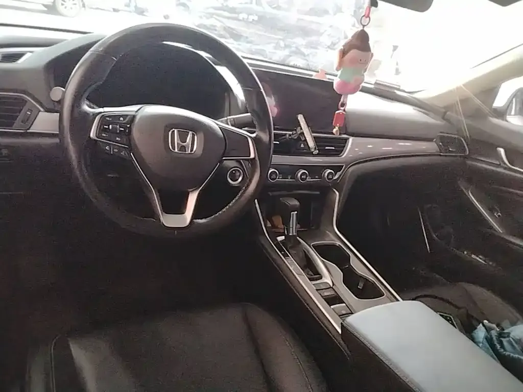 Honda Accord — фото 6