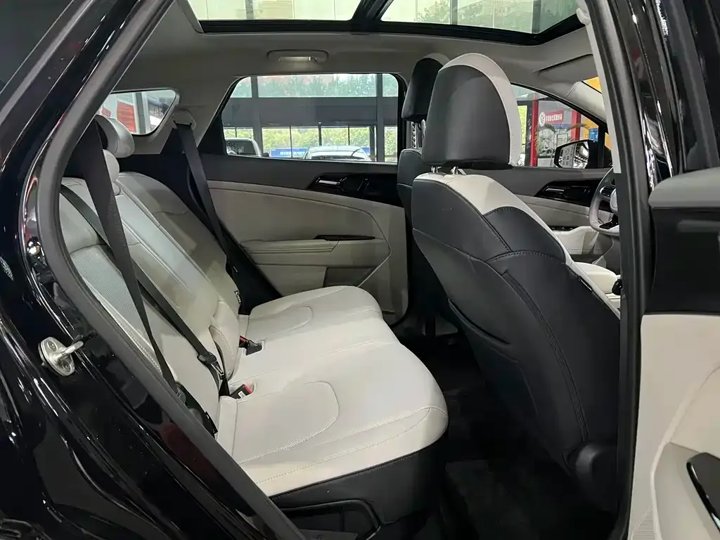 Kia Sportage — фото 10