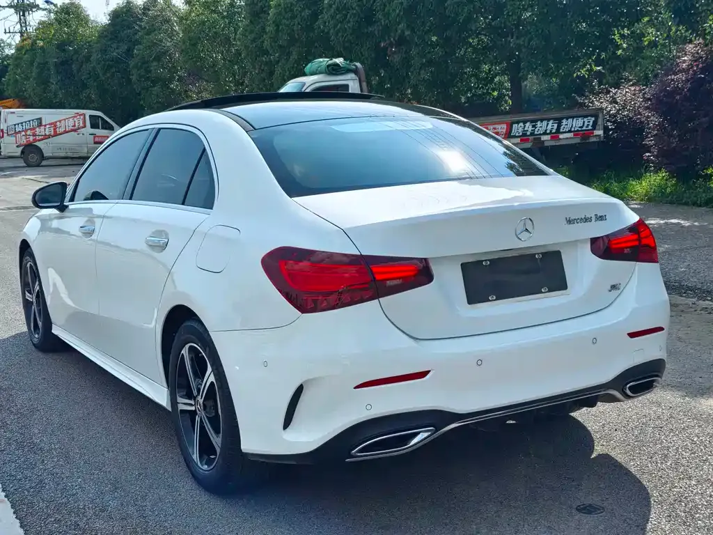 Mercedes-Benz A-Class — фото 10