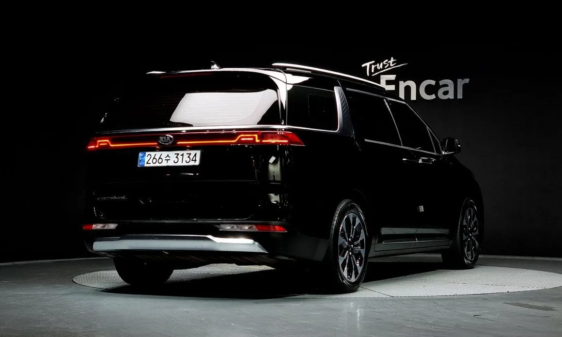 Kia Carnival — фото 2