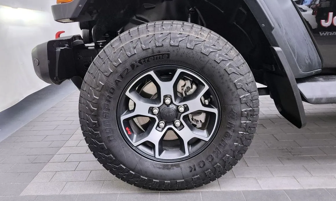 Jeep Wrangler — фото 7