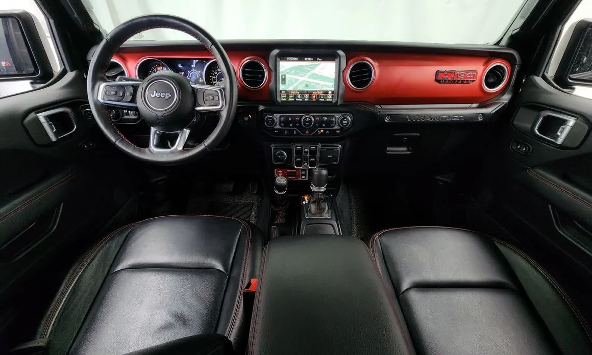 Jeep Wrangler — фото 9
