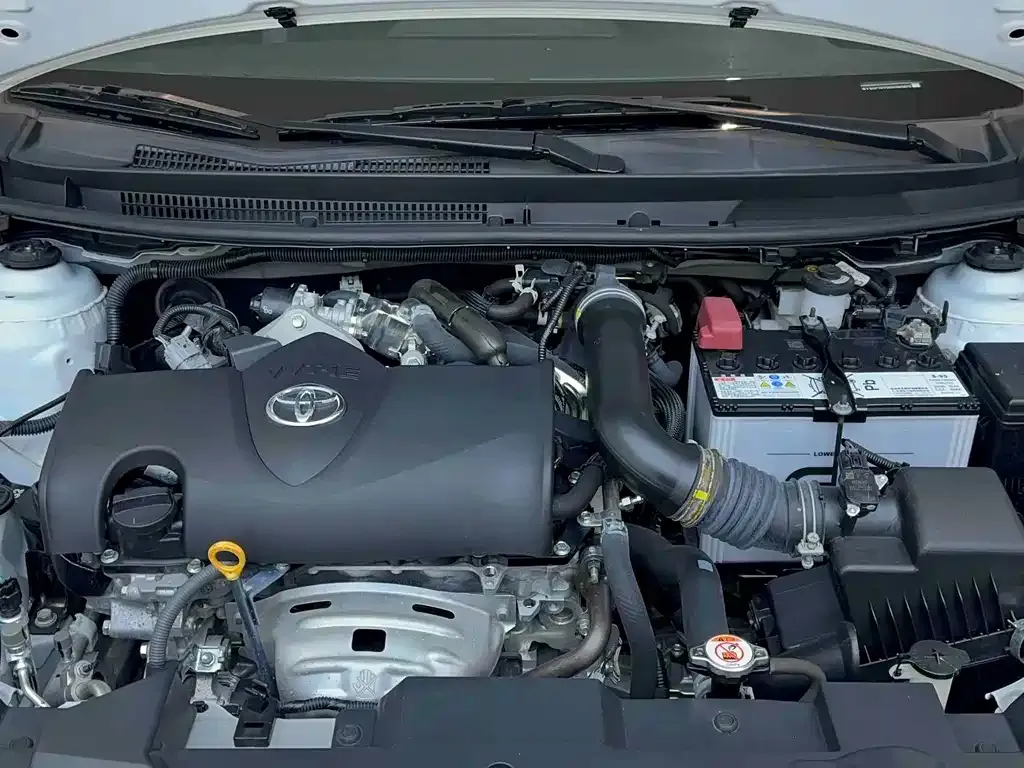 Toyota Yaris L — фото 6
