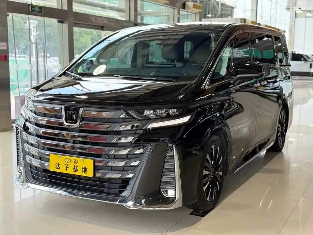 Toyota Vellfire — фото 5