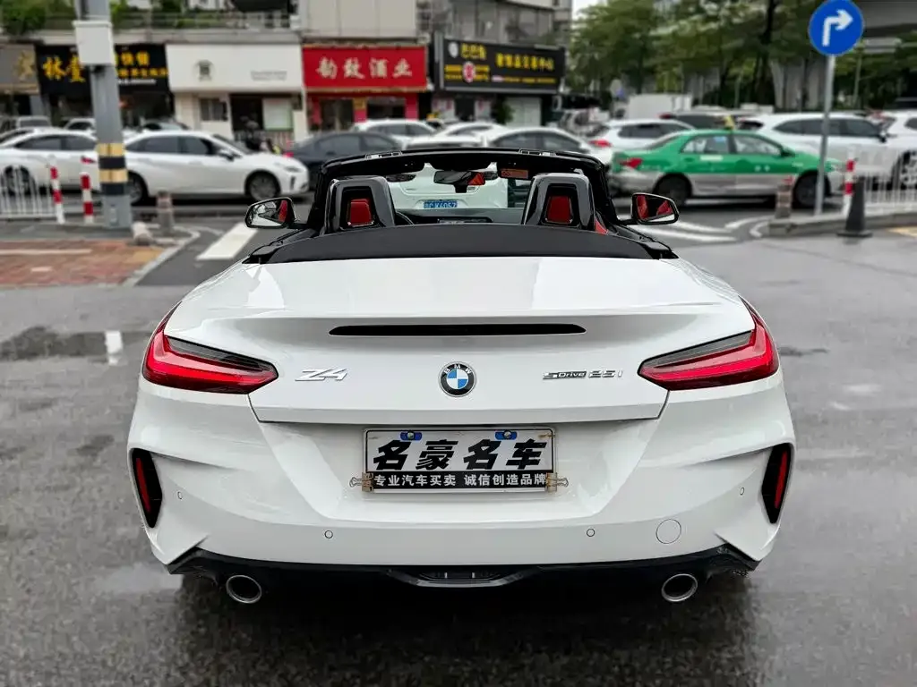 BMW Z4 — фото 9