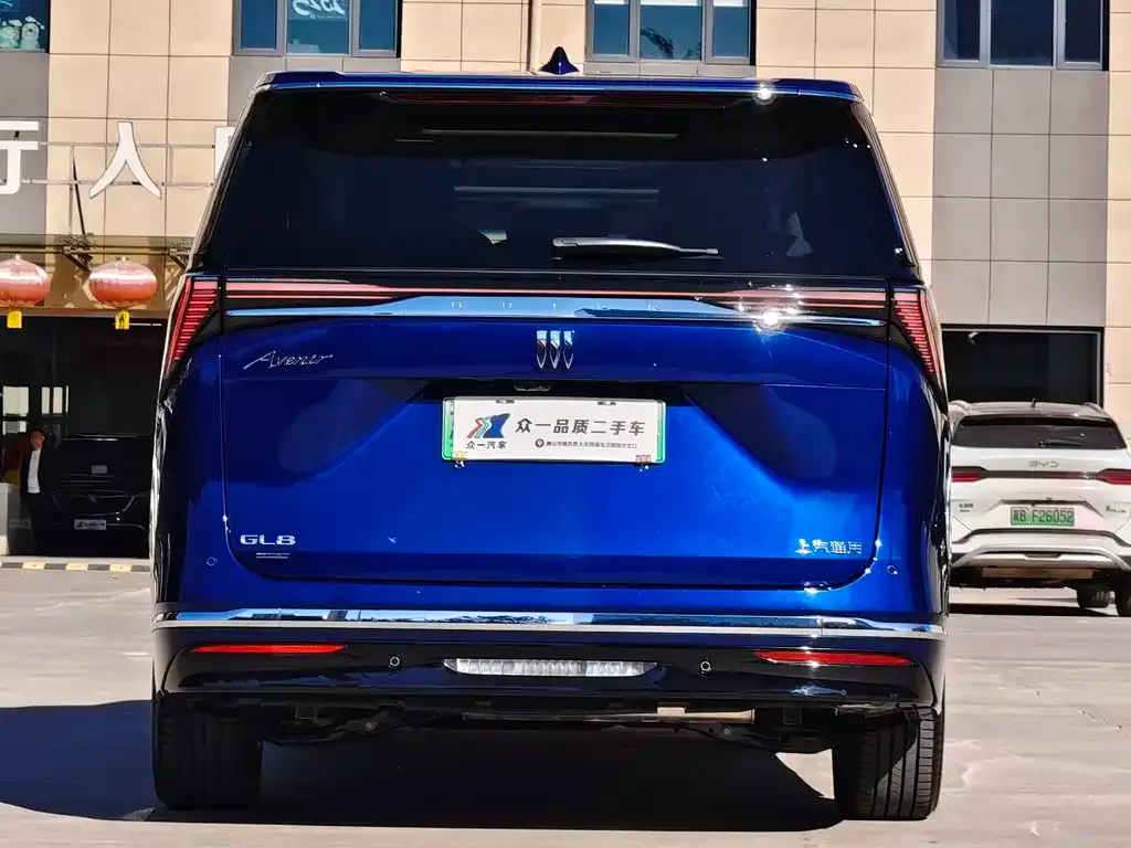Buick GL8 Hybrid — фото 8