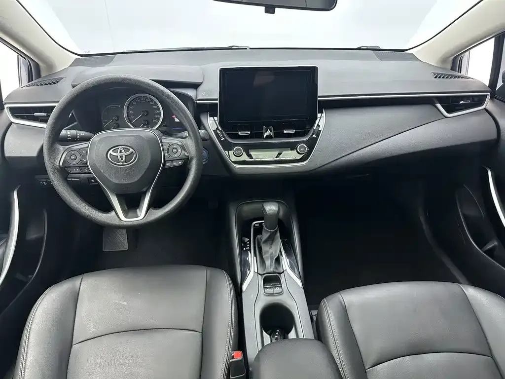 Toyota Corolla — фото 8