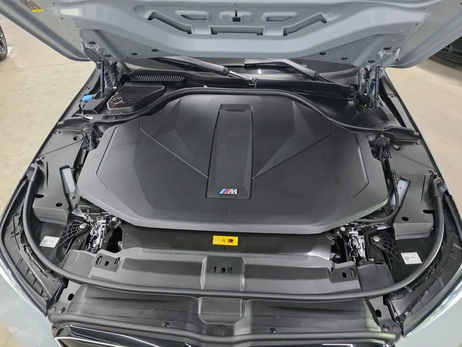 BMW i5 — фото 9