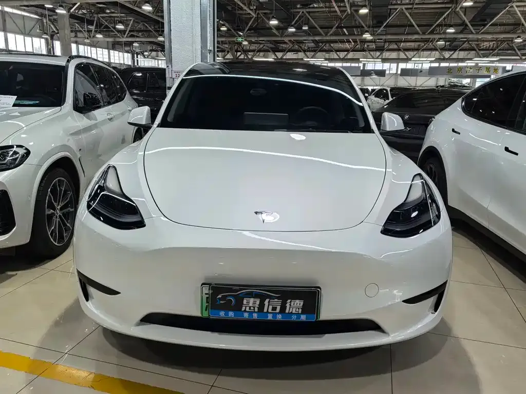 Tesla Model Y — фото 4