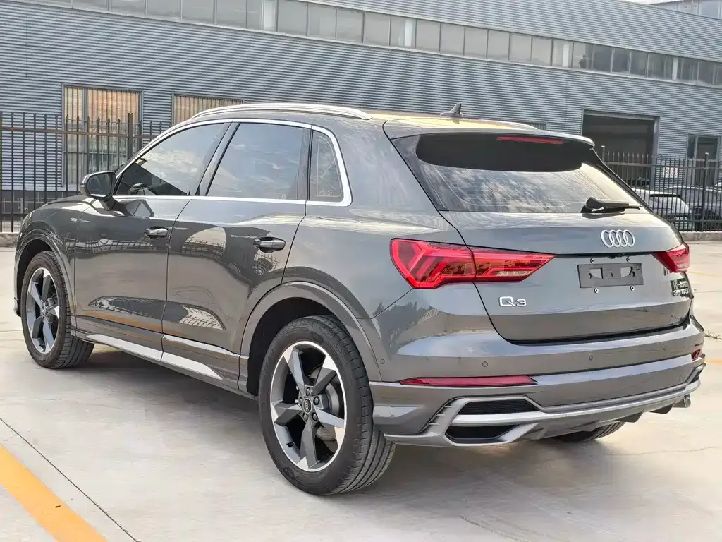 Audi Q3 — фото 5