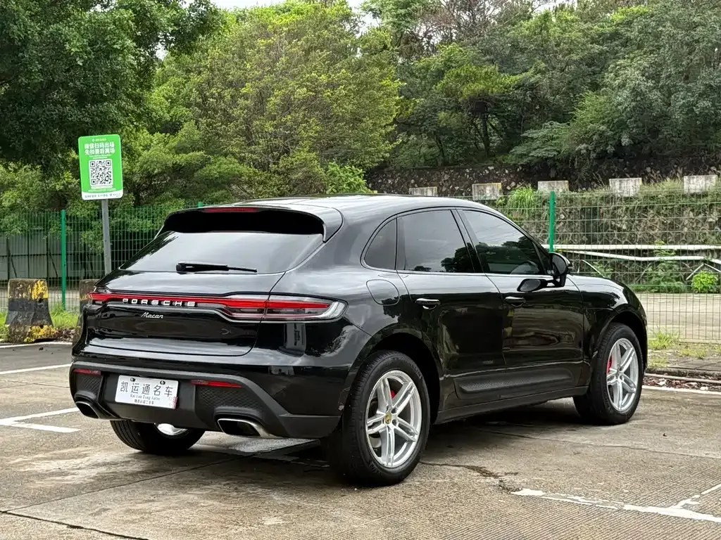 Porsche Macan — фото 10