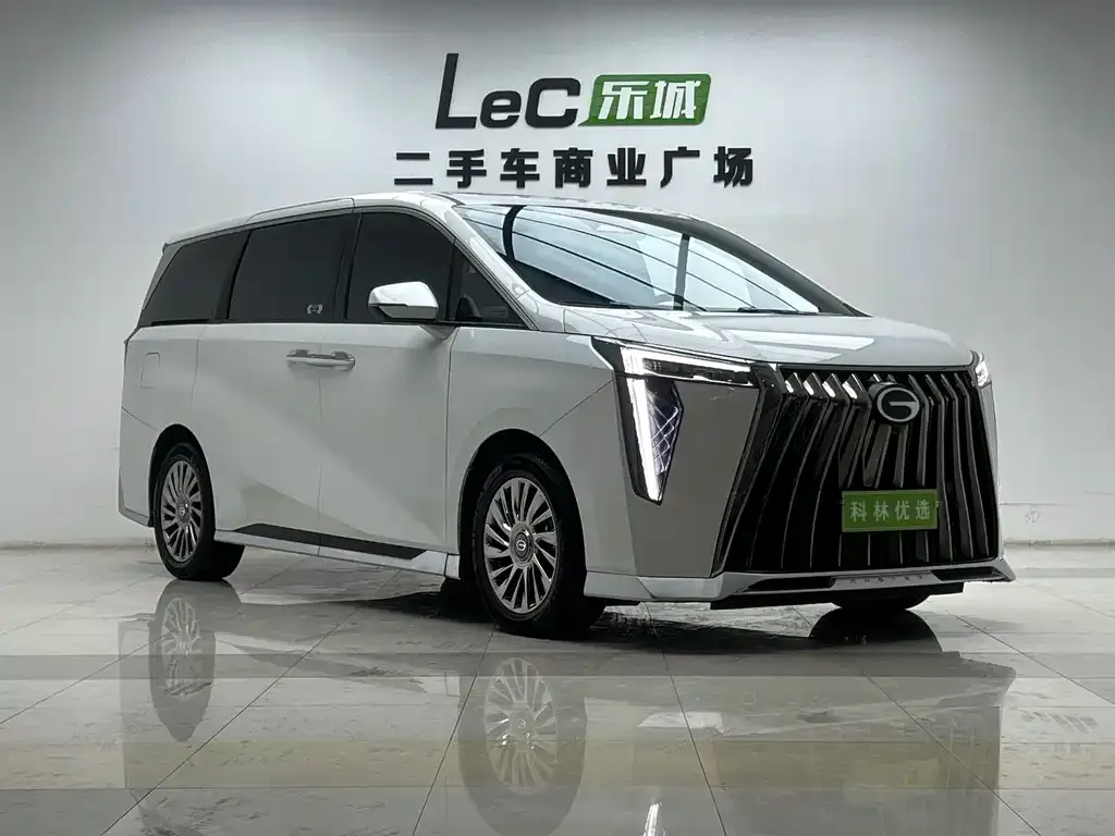 GAC Motor Trumpchi M8 — фото 8