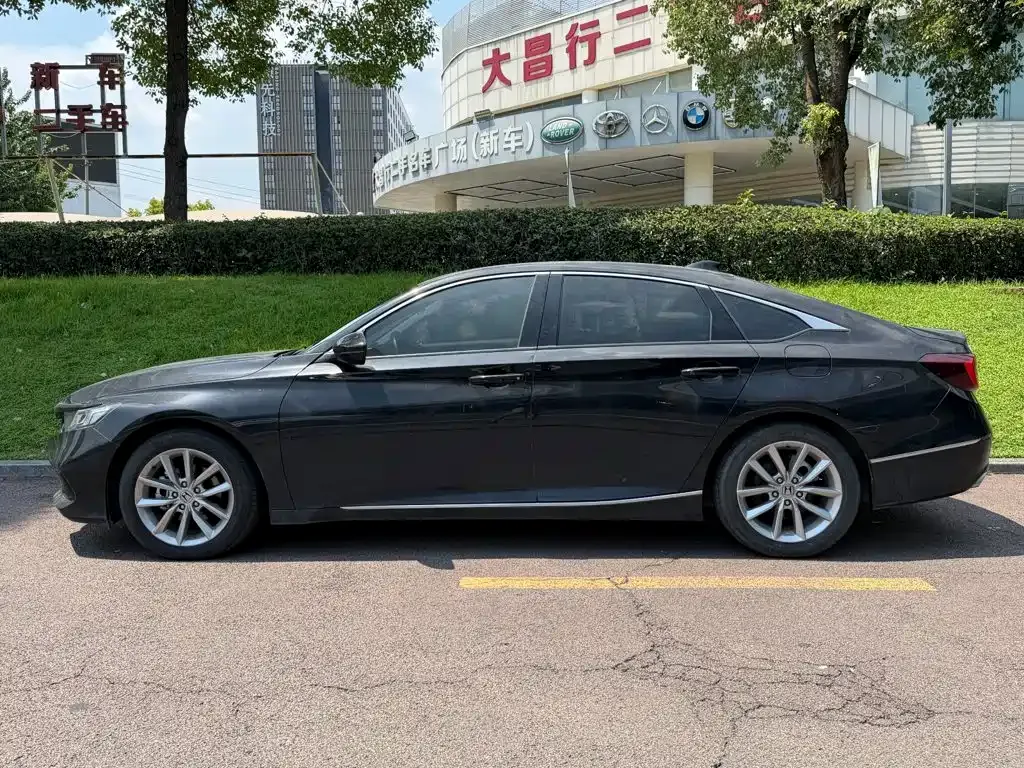 Honda Accord — фото 5