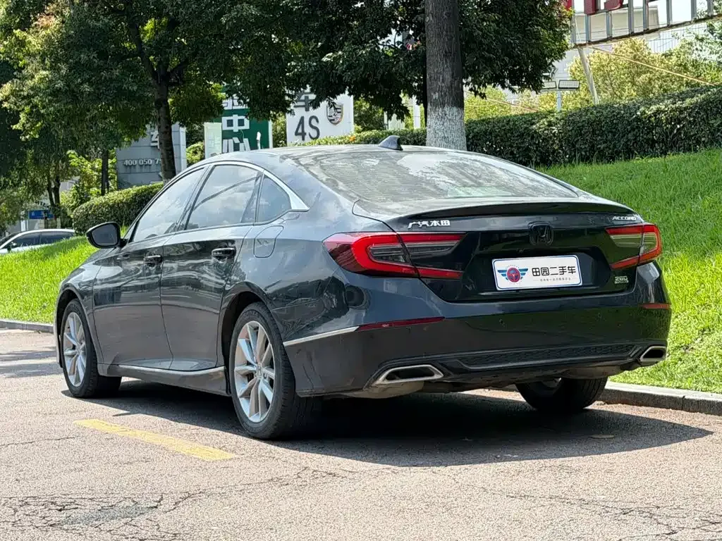 Honda Accord — фото 6
