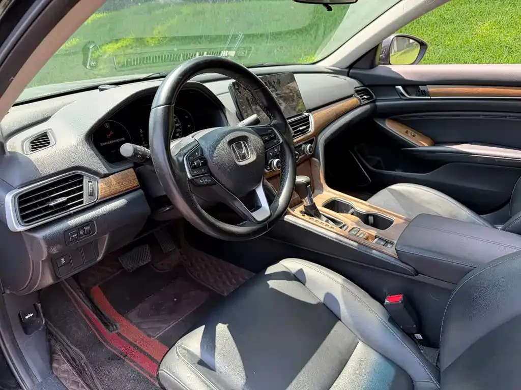 Honda Accord — фото 3