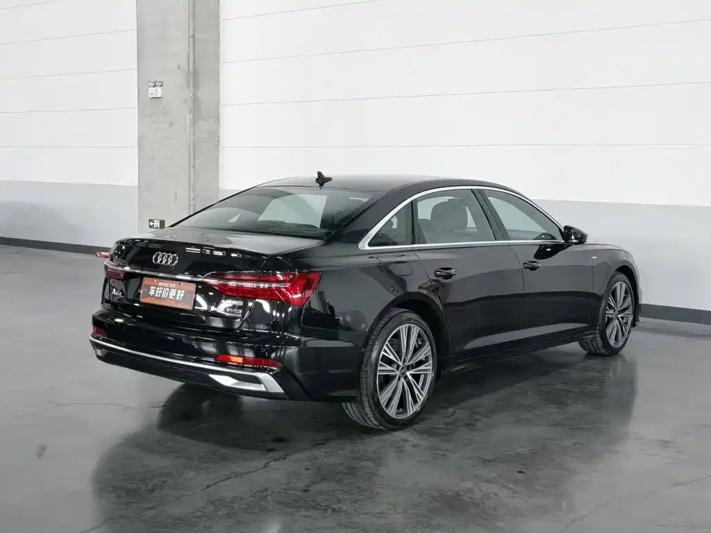 Audi A6L — фото 10