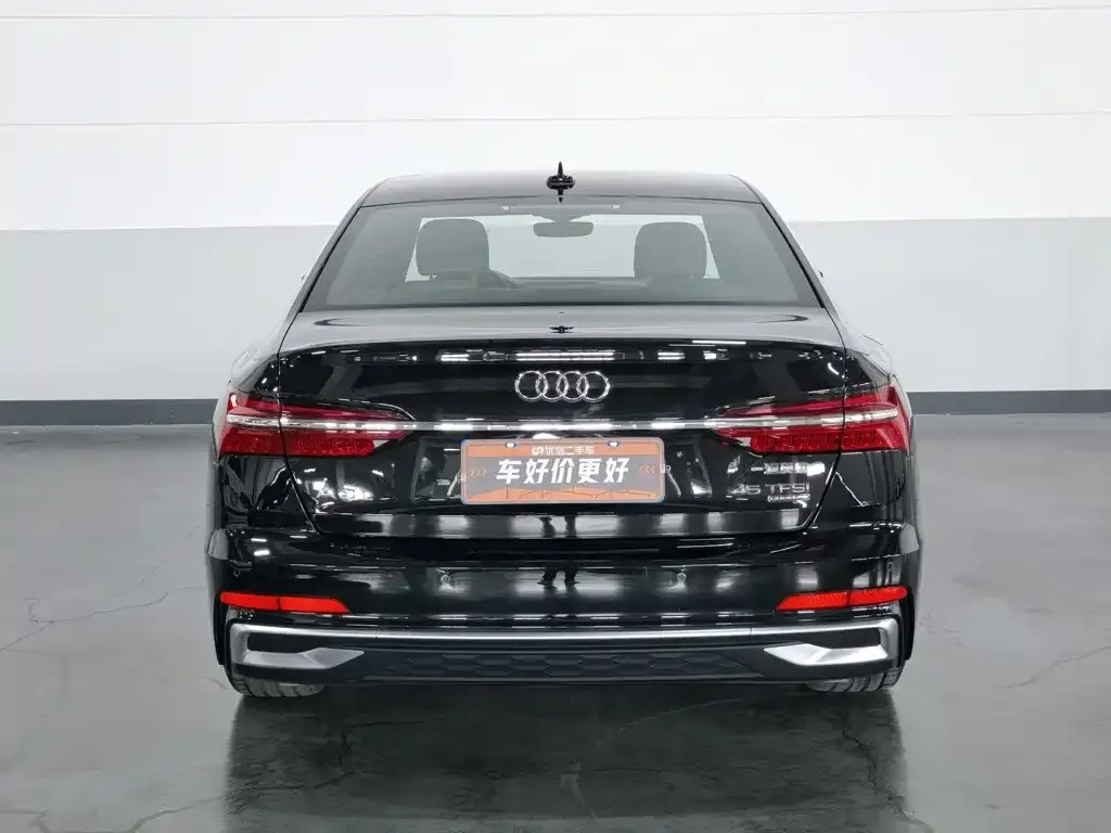 Audi A6L — фото 2