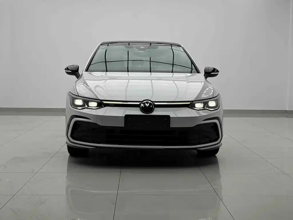 Volkswagen Golf — фото 8