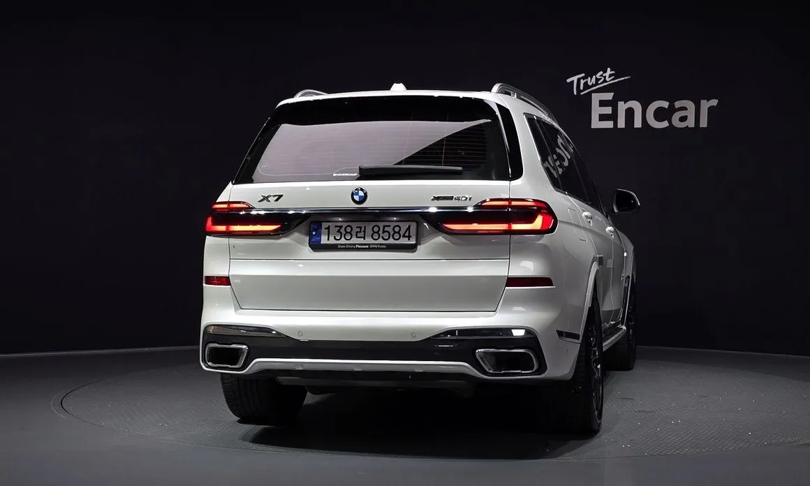 BMW X7 — фото 3